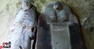 "أسوشيتدبرس" تبرز اكتشاف مقبرة أثرية جديدة قرب الأهرامات