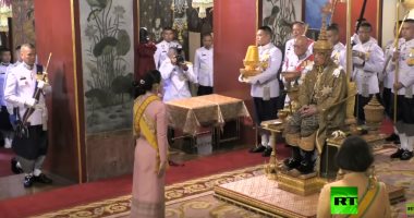 شاهد مراسم تتويج ملك تايلاند برفقة زوجته الجديدة "سوتيدا"