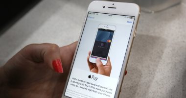 بريطانيا تبدأ قبول خدمات الدفع Apple Pay وGoogle Pay