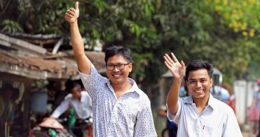 صور.. إطلاق سراح صحفيي رويترز المسجونين في ميانمار