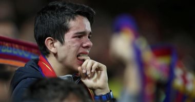 شاهد.. أعنف رد فعل من مشجع برشلونة بعد ريمونتادا ليفربول