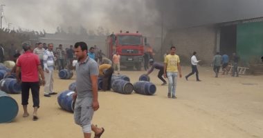 السيطرة على حريق معرض الخشب بأرض جمعية المهندسين العرب بالشرقية