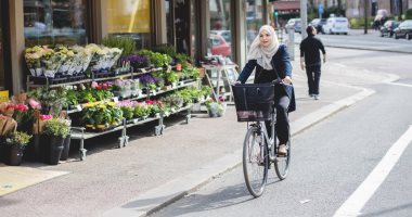 رياضة وحفاظا على البيئة.. 800 ألف شخص فى السويد يتنقلون بالدراجات الهوائية