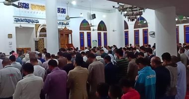 "الفاروق" أشهر مسجد يجمع أهالى بئر العبد بسيناء فى صلاة التراويح 