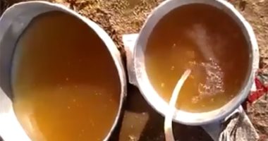 فيديو.. أهالى قرية شلقام يشكون بالمنيا اختلاط مياه الشرب بالصرف الصحى
