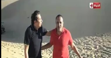 خالد سرحان ببرنامج هانى فى الألغام: "أنا وقعت فى مستشفى مجانين ولا أيه"
