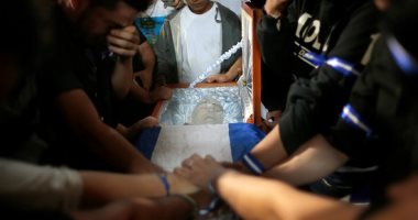 صور.. آلاف المتظاهرين يشاركون فى جنازة ناشط أمريكى قتل فى نيكاراجوا