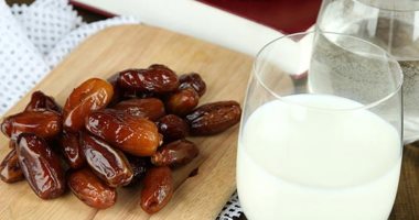 دلع جسمك في رمضان بالتمر واللبن.. يظبط الضغط والسكر ويحسن الهضم 