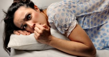 كيف يتم علاج اضطراب النوم؟.. البعد عن الأجهزة الإلكترونية منها