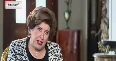فريدة الزمر تروى حكايتها كمذيعة.. وتؤكد: دخلت التليفزيون عن طريق إعلان