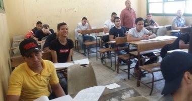 تغيير مراقب مدرسة بدمياط لعدم سيطرته على لجنة امتحان ثانوى