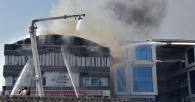 صور.. ارتفاع ضحايا حريق بمركز تجارى فى الهند إلى 17 قتيلا