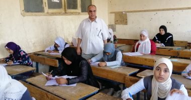 وكيل وزارة التعليم بجنوب سيناء: معدل دخول طلاب أول ثانوى الامتحان الإلكترونى 93%