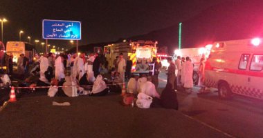 صحيفة الرياض السعودية: إصابة 26 معتمرا بحادث تصادم