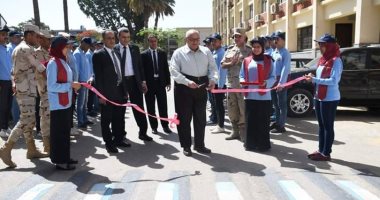 رئيس جامعة عين شمس يفتتح أول مطب ثلاثى الأبعاد بالحرم الرئيسى (صور)