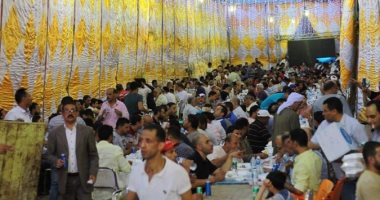 "لمة رمضان".. 1500 شخص فى حى المرج ينظمون مائدة إفطار