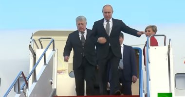 لحظة وصول الرئيس الروسى إلى كازاخستان