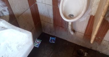 صور.. إضبط مخالفة. حمامات المواقف العمومية فى الغربية خطر يهدد حياة المواطنين 