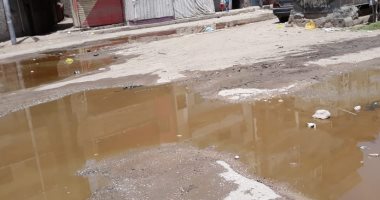  انتشار مياه الصرف الصحى بمنطقه الساحل بمدينة نجع حمادى يهدد الأهالى