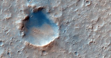 صور.. تعرف على حفرة جوزيف التى تكونت منذ أكثر من 3 مليارات عام على المريخ