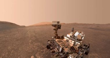 مستكشف المريخ "كيريوسيتي" يكشف عن طبقة طينية مليئة بالمعادن بالكوكب الأحمر