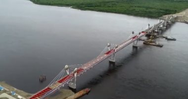 شاهد.. أول جسر للطريق السريع بين الصين وروسيا