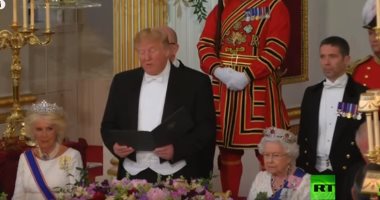 شاهد.. الملكة إليزبيث تقيم مأدبة عشاء على شرف ترامب فى لندن