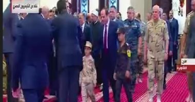 الرئيس السيسي يصل مسجد المشير لأداء صلاة العيد 