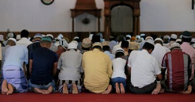 المسلمون يؤدون صلاة عيد الفطر فى سريلانكا