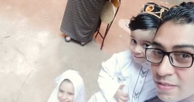 قارئ يشارك بصورة له مع أبنائه فى أول أيام عيد الفطر
