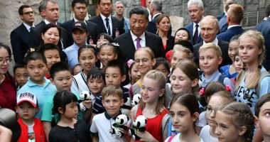 دبلوماسية الباندا.. رئيس الصين يغازل بوتين بهدية خاصة خلال زيارة موسكو ..صور