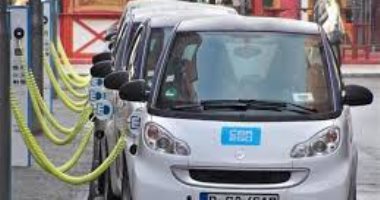 السويد تبنى أول طريق سريع كهربائى فى العالم لشحن المركبات الإلكترونية خلال القيادة