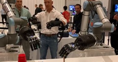 جيف بيزوس يكشف عن روبوت قادر على الإحساس لتنفيذ المهام المطلوبة