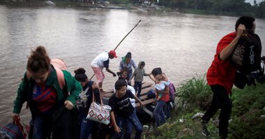 أوضاع مأساوية للمهاجرين على حدود المكسيك بعد فشل وصولهم لأمريكا