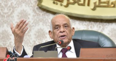على عبد العال خلال الجلسة العامة: "أنا رئيس لمجلس النواب مش رئيس للنواب"