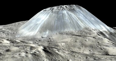 ناسا تلتقط صورة مثيرة للدهشة لجبل غريب على كويكب "سيريس"