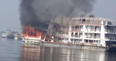 الحماية المدنية تسيطر على حريق مركب بكورنيش النيل فى الدقى دون إصابات