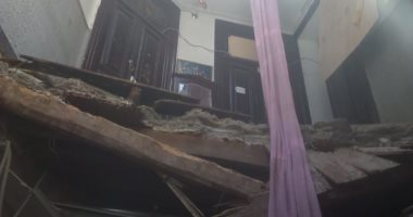 إخلاء عقار وسط الإسكندرية من سكانه بعد انهيار سقف مطعم به