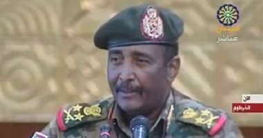 البرهان: سننأى بالقوات المسلحة السودانية عن الاستقطاب والعمل السياسى