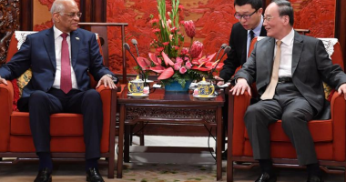 عبد العال لنائب الرئيس الصينى: نسعى لتوطيد العلاقات على المستوى البرلمانى