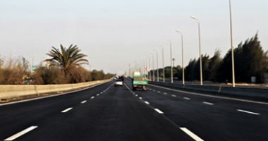 "النقل" تبحث مع البنك الإفريقى تمويل وتنفيذ طريق القاهرة - كيب تاون