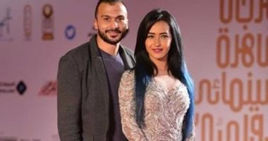 طلاق إبراهيم سعيد والإعلامية المغربية إيمان حمداوي بعد زواج دام 3 سنوات 