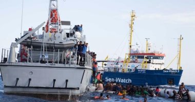 63 نائبا فرنسيا يدينون احتجاز إيطاليا قبطانة ألمانية أنقذت مهاجرين من الغرق