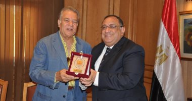 مجلس جامعة حلوان يكرم علماء الجامعة الحاصلين على جوائز الدولة لعام 2019