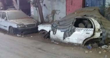"تحولت لمقلب قمامة".. أهالى روض الفرج تشارك بصور سيارات قديمة  
