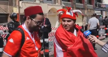 فيديو.. جمهور تونس: الشعب المصرى فرحان بوجودنا وأكلنا حمام محشى وعكاوى