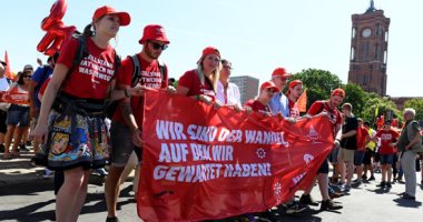 مظاهرات فى ألمانيا احتجاجا على طرق الإنتاج الصديقة للبيئة وتغير المناخ