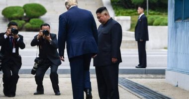 ترامب "استأذن" الزعيم الكورى قبل العبور لـ"بيونج يانج"..وكيم يرد "هذا شرف"