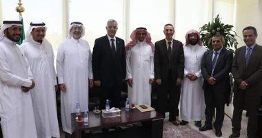 اجتماع موسع لرئيس جامعة المنوفية مع قيادات وزارة الزراعة السعودية لبحث التعاون