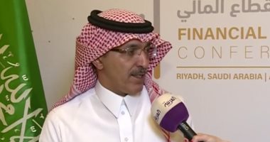 السعودية نيوز | 
                                            وزير المالية السعودي: المملكة تمر بتحول اقتصادي تاريخي في قطاعات مختلفة
                                        
